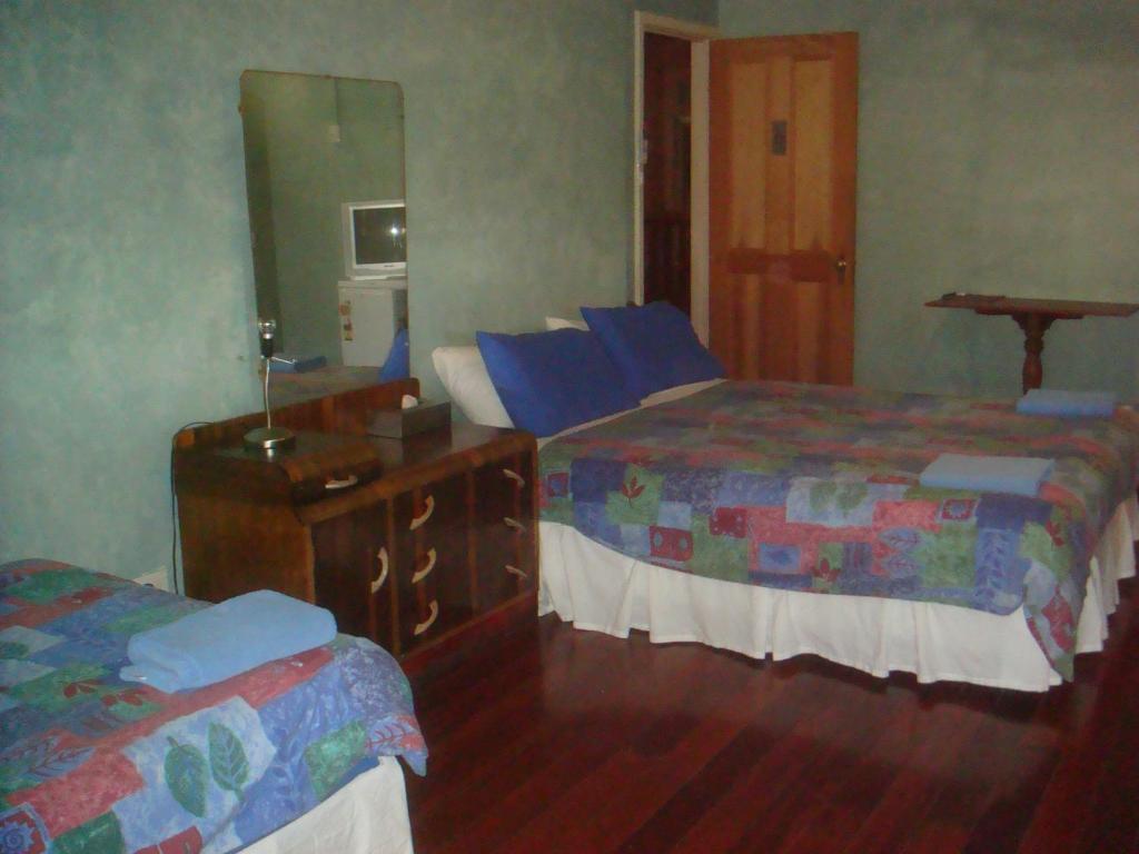 The Priory Hotel Dongara Zimmer foto