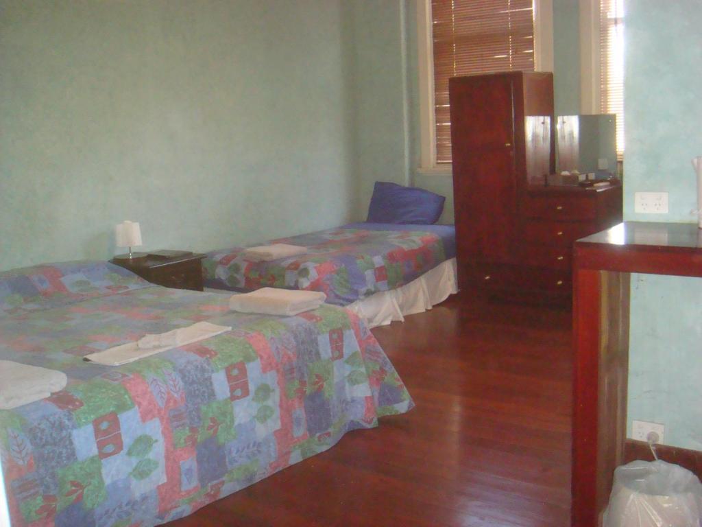 The Priory Hotel Dongara Zimmer foto